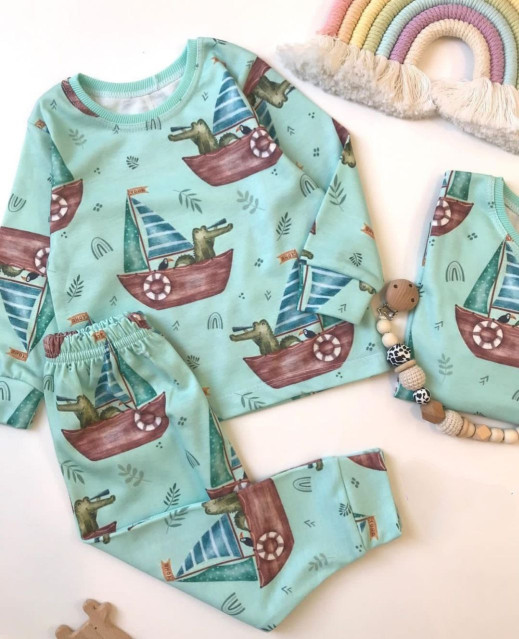 ست بلوز شلوار راحتی بچگانه طرح کشتی و تمساح 9 ماه تا 5 سال