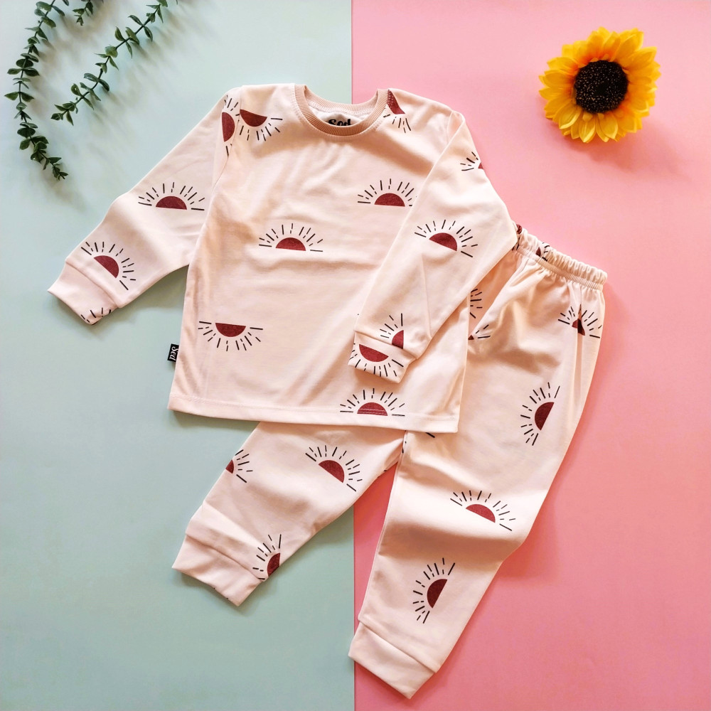 ست بلوز شلوار راحتی بچگانه طرح خورشید 6 ماه تا 7 سال