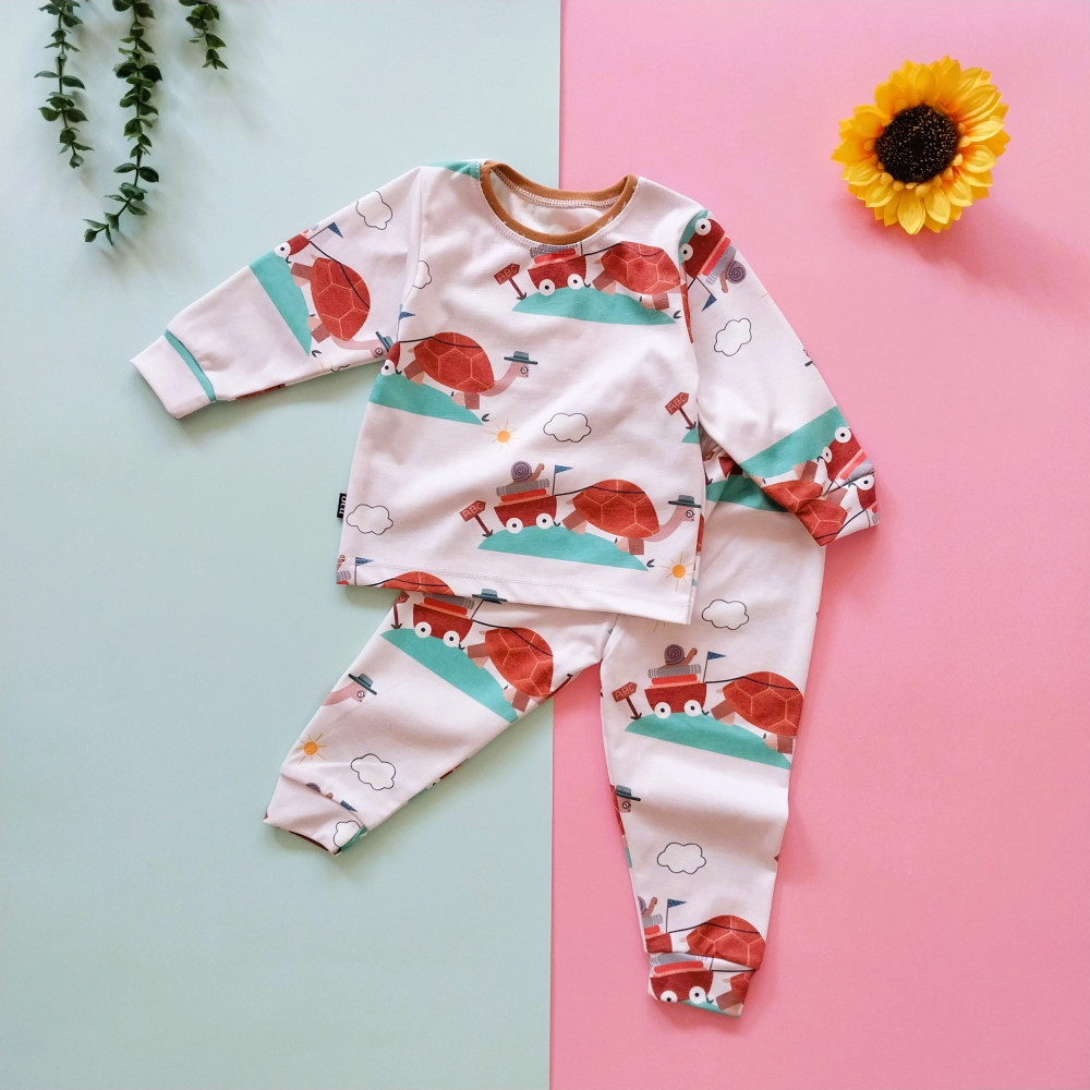 ست بلوز شلوار راحتی بچگانه طرح لاک پشت 6 ماه تا 7 سال