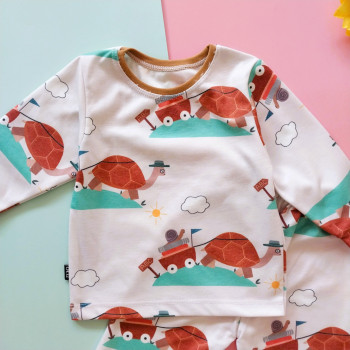 ست بلوز شلوار راحتی بچگانه طرح لاک پشت 6 ماه تا 7 سال