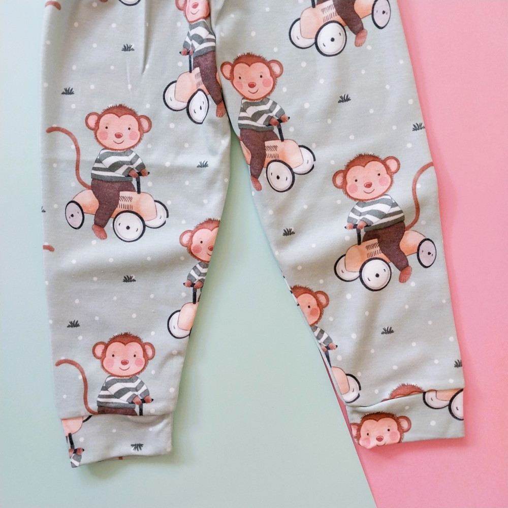 ست بلوز شلوار راحتی بچگانه طرح میمون 1 تا 3 سال