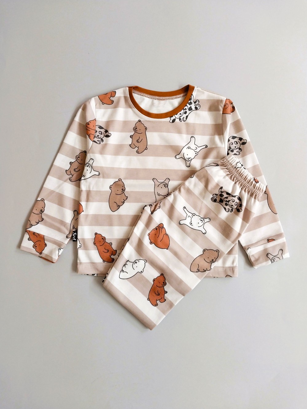 ست راحتی بلوز شلوار بچگانه طرح تدی مناسب 1 تا 7 سال