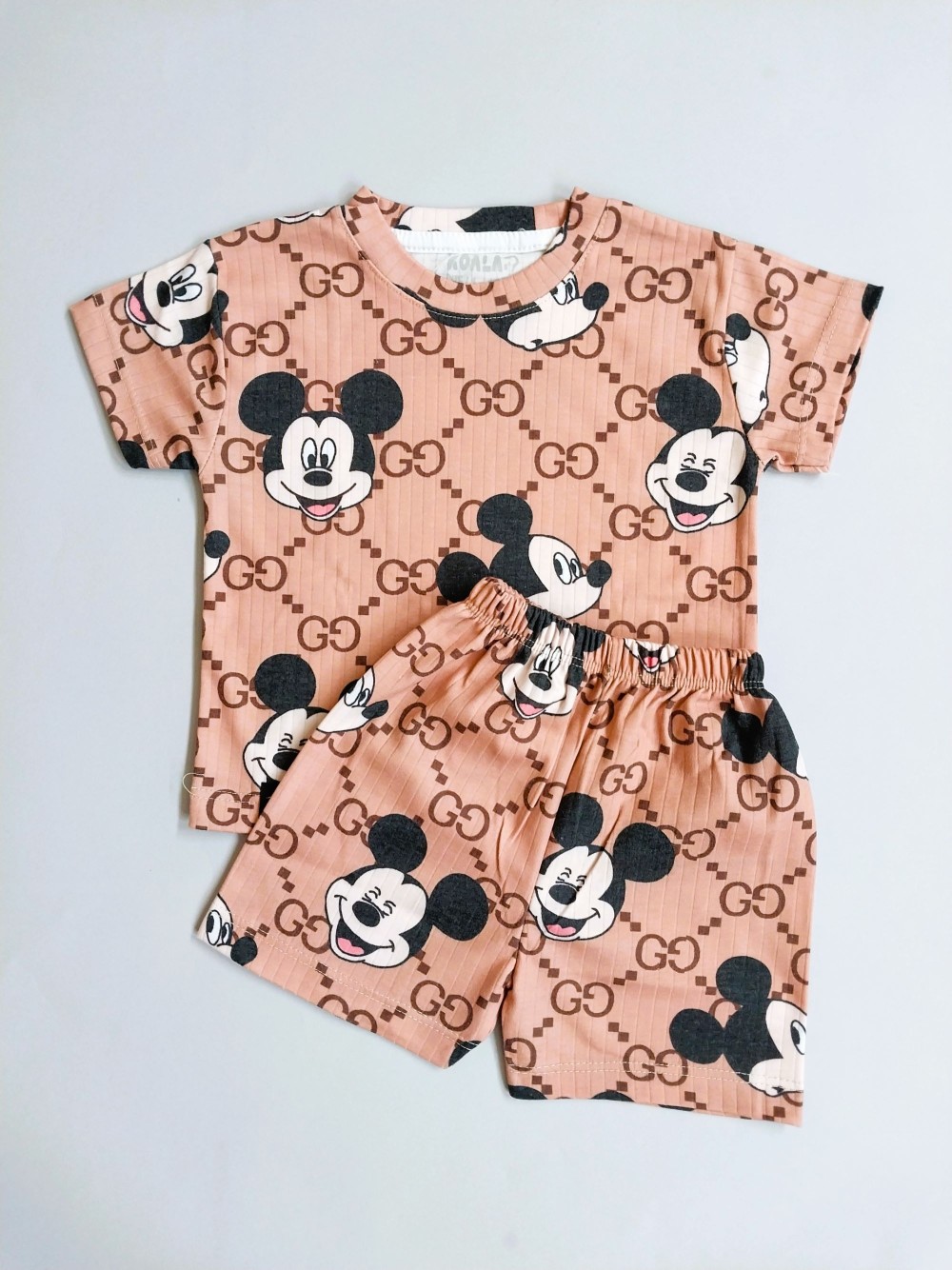 تیشرت و شلوارک بچگانه طرح میکی مناسب 1 تا 4/5 سال