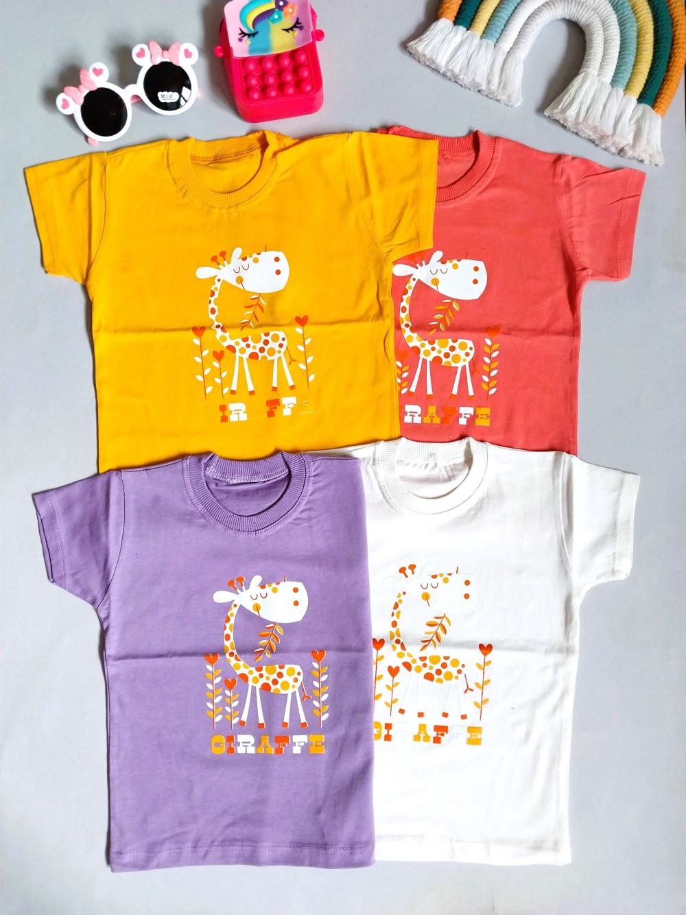 تیشرت دخترانه بچگانه طرح زرافه مناسب 2 تا 5 سال