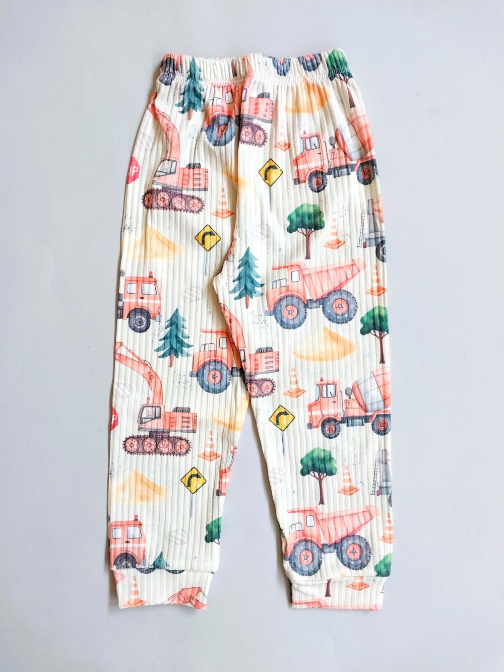 ست بلوز شلوار راحتی بچگانه طرح بولدزر و کامیون مناسب یک تا هشت سال