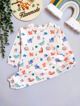ست بلوز شلوار راحتی نوزادی طرح حیوانات مناسب شش ماه تا دو سال